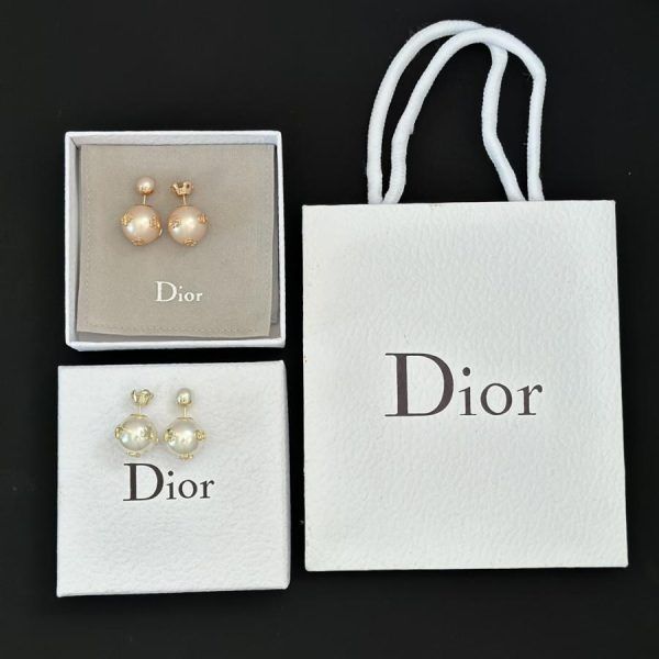 Hoa tai Dior 1 - Hoa tai Dior