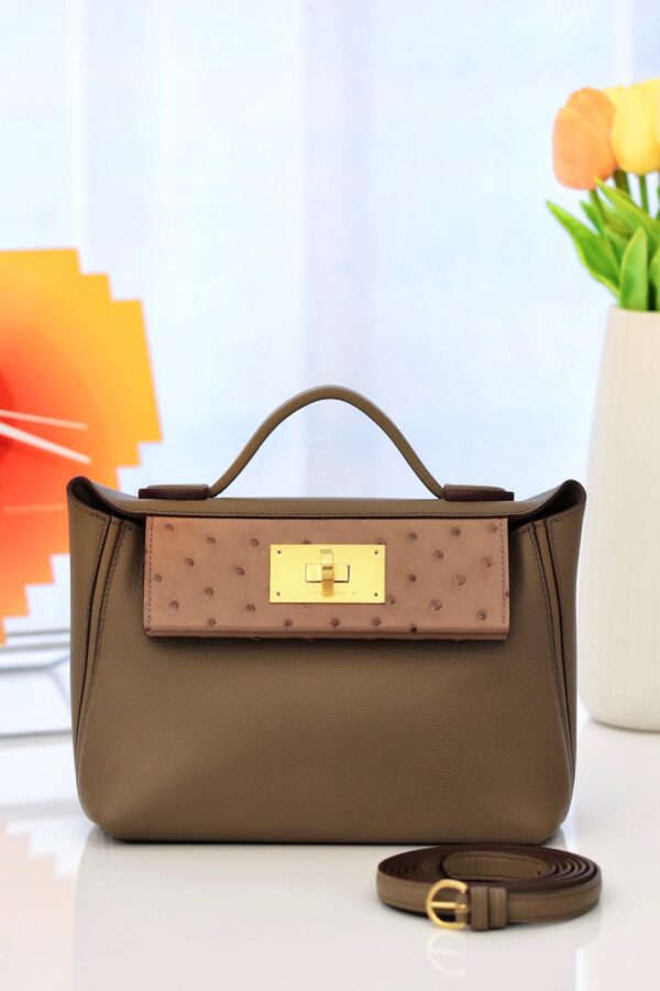 Hermes Kelly 21 Eve Ostrich 1 Hermes Kelly 21 Eve Ostrich