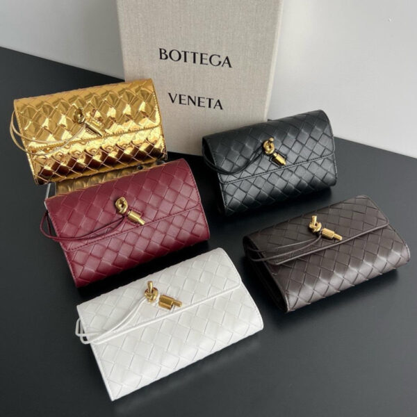 Clutch Bottega Veneta Andiamo 1 Clutch Bottega Veneta Andiamo