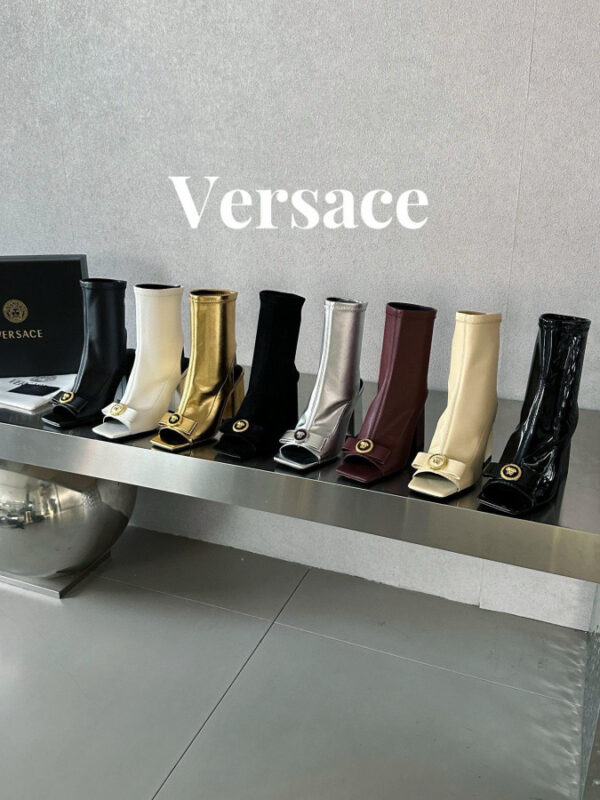 Giày Boot Lửng Versace Gianni Ribbon Medusa