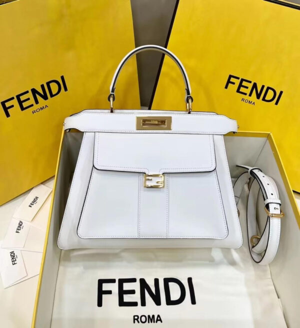 Túi Fendi Peekaboo